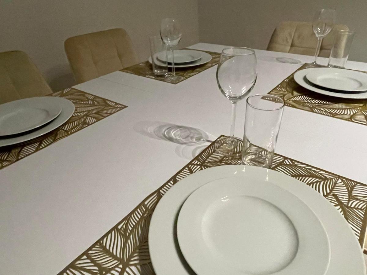Urbansuites - Modern & Zentral In Der City - Dein Zuhause In 斯图加特 外观 照片
