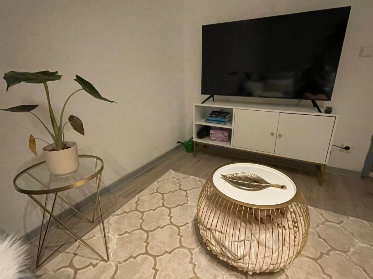 Urbansuites - Modern & Zentral In Der City - Dein Zuhause In 斯图加特 外观 照片